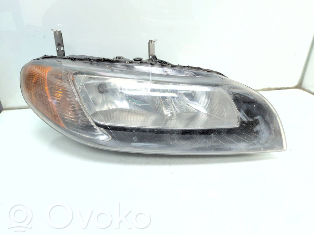 Volvo S80 Priekinis žibintas 