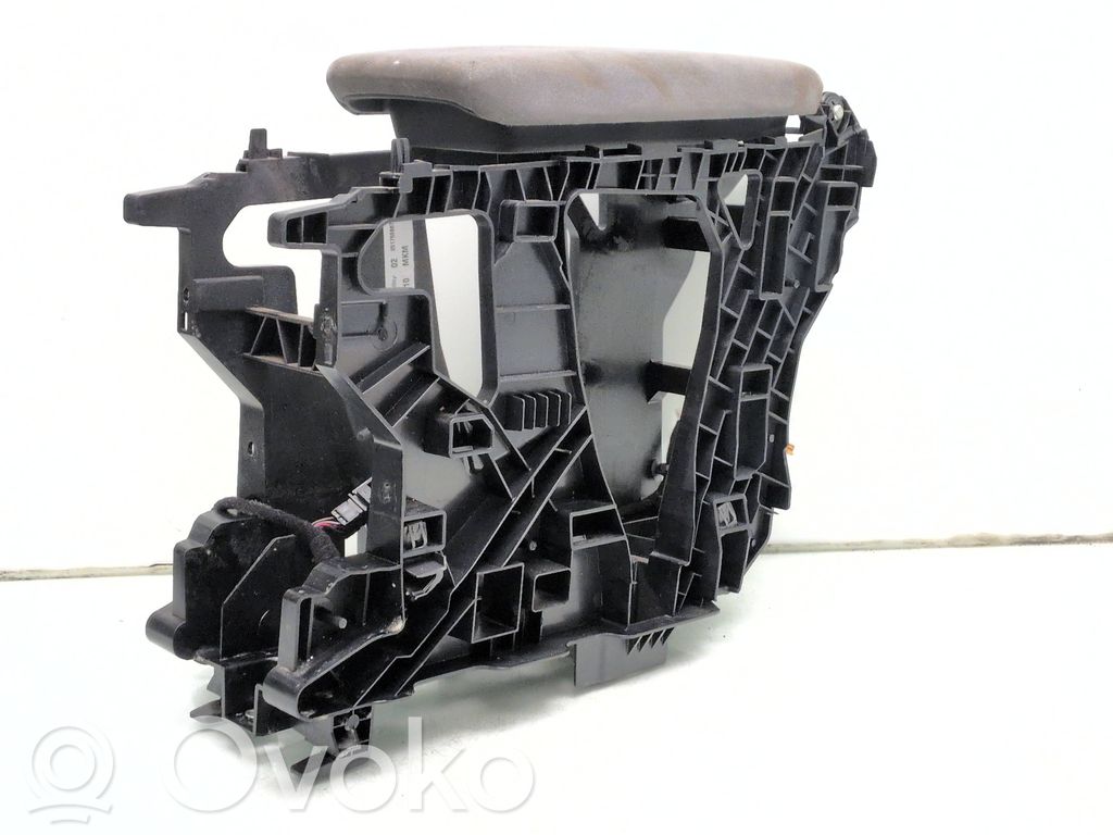 Cupra Born Reposabrazos 
