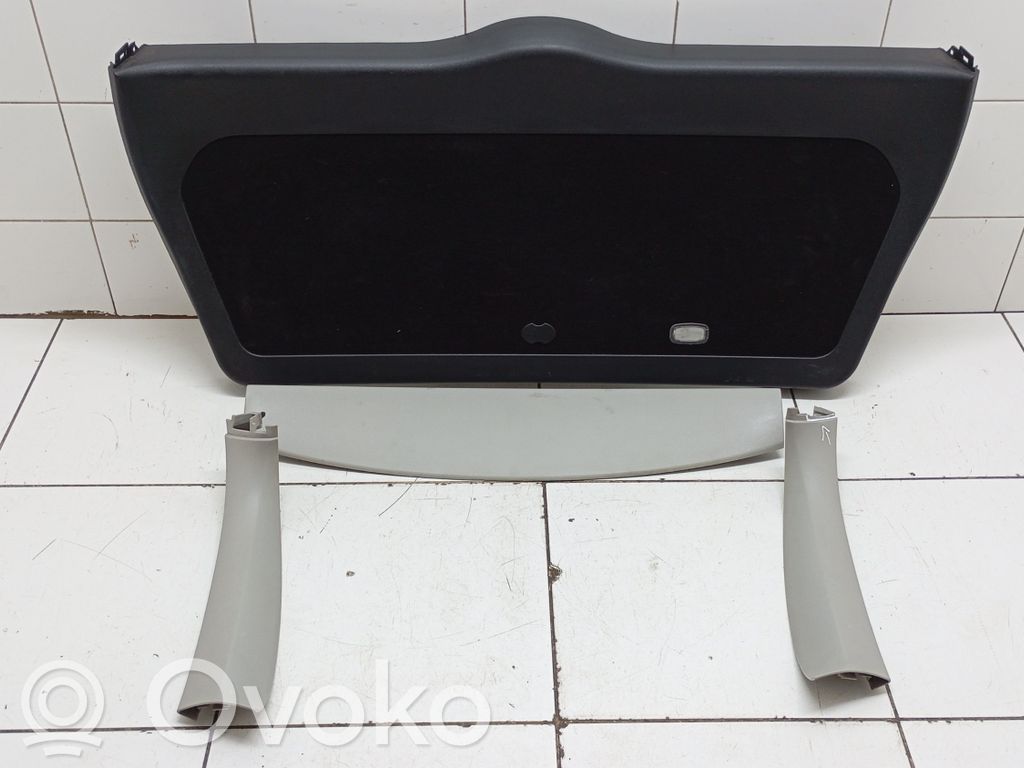 Mercedes-Benz ML W164 Garnitures hayon 