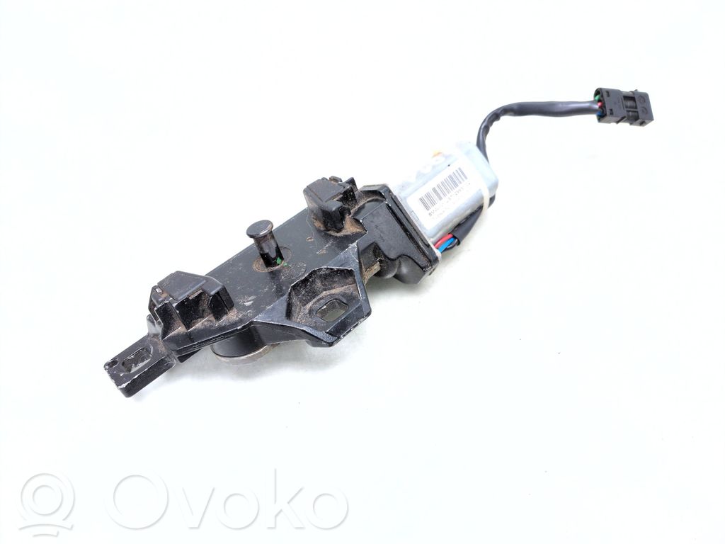 BMW 5 E60 E61 Siłownik elektryczny podnoszenia klapy tylnej / bagażnika 