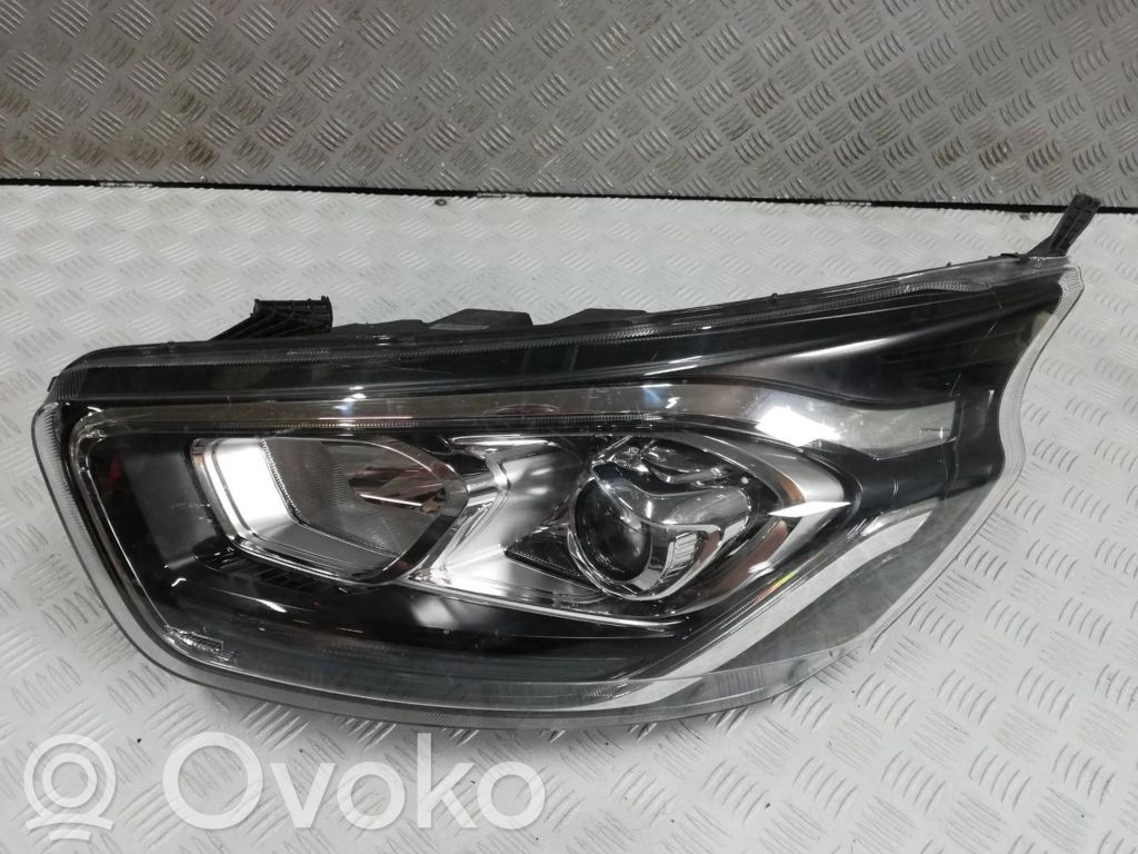Ford Transit Custom Headlight/headlamp 