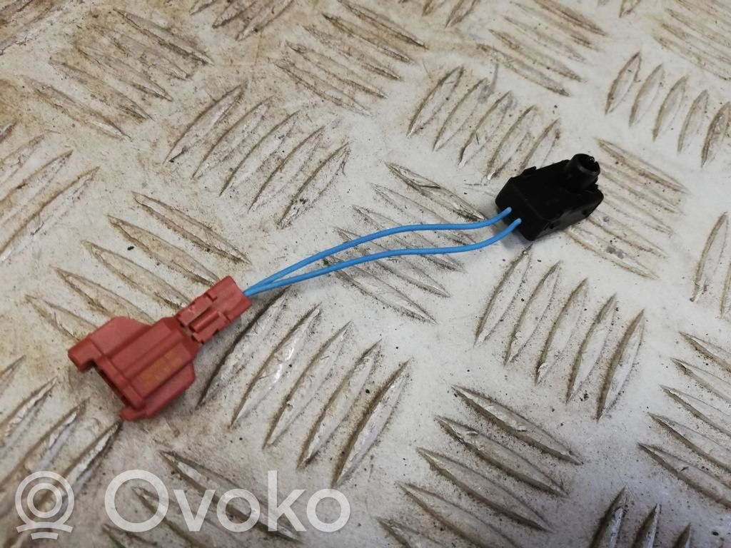 Interior temperature sensor