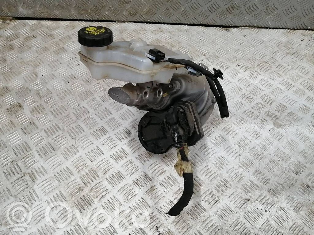 Renault Arkana Master brake cylinder 