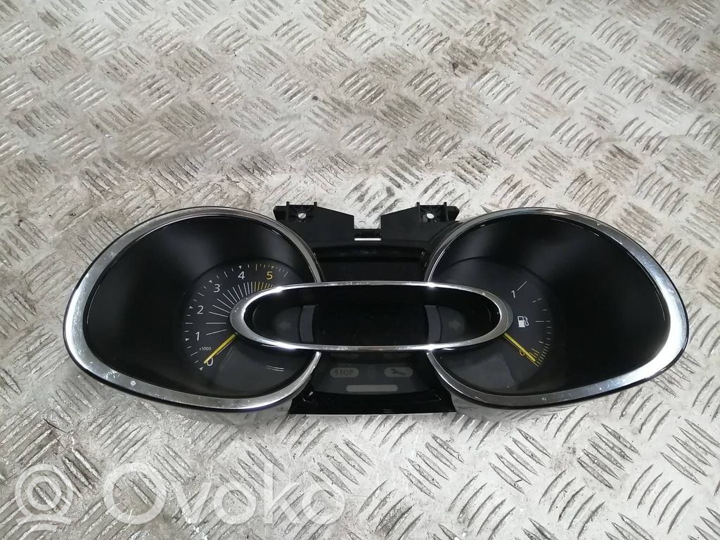 Renault Clio IV Speedometer (instrument cluster) 