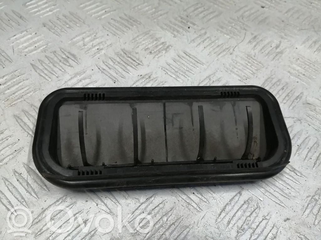 Peugeot 307 Rear air vent grill 