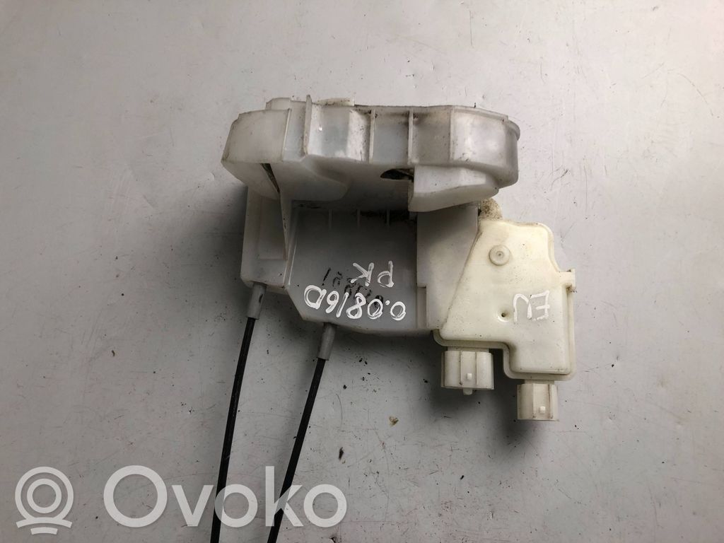 Subaru Outback Priekšpusē slēdzene 