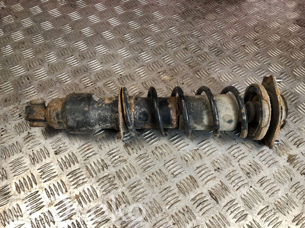 Subaru Outback Amortiguador trasero con muelle espiral 