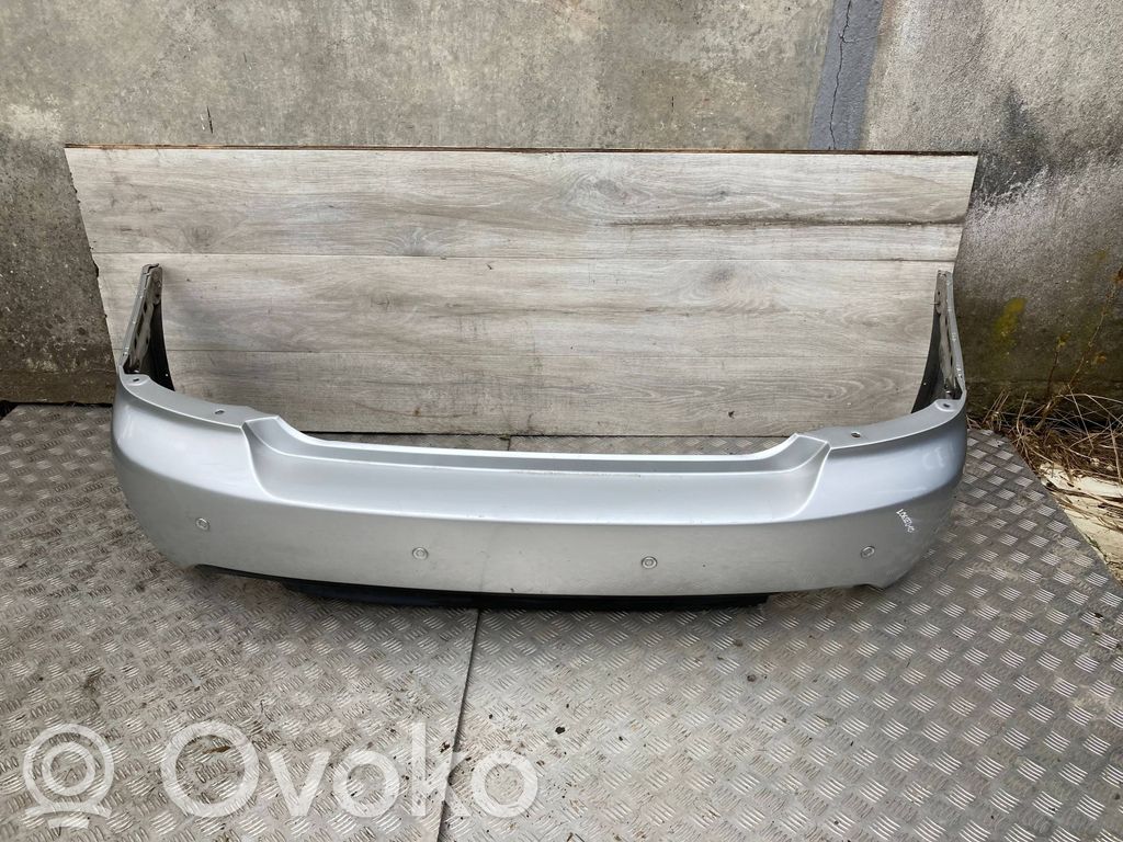 Subaru Legacy Parachoques 