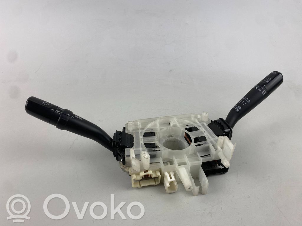 Subaru Forester SG Wiper turn signal indicator stalk/switch 