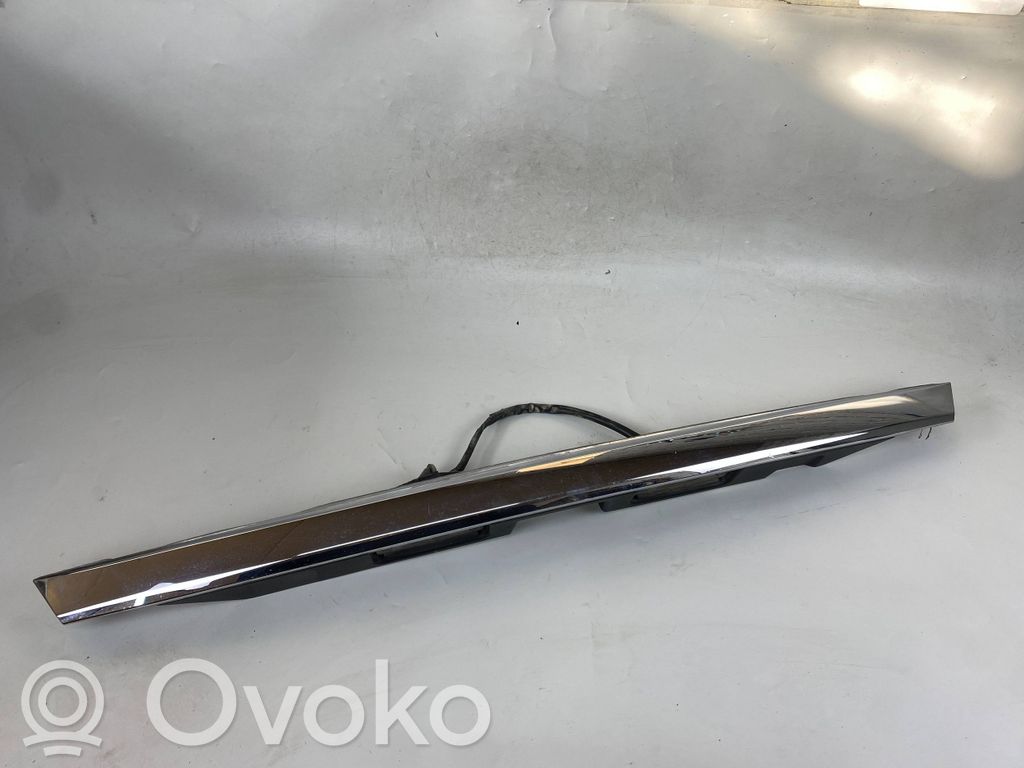 Subaru Outback Trunk door license plate light bar 