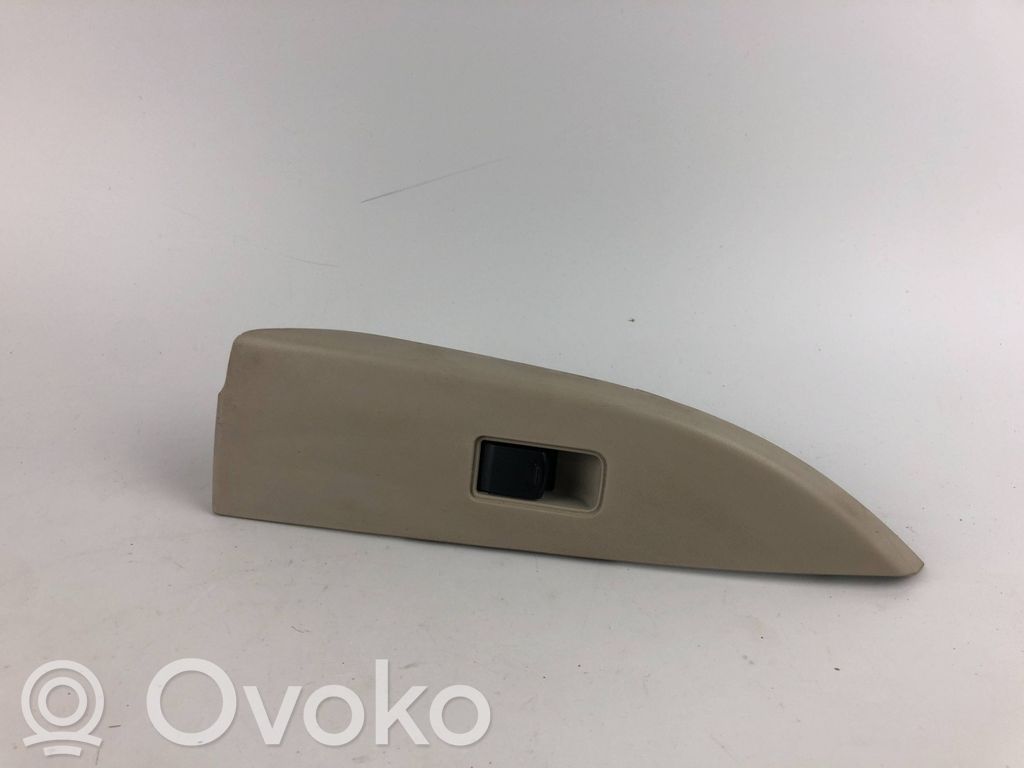 Subaru Outback Electric window control switch 