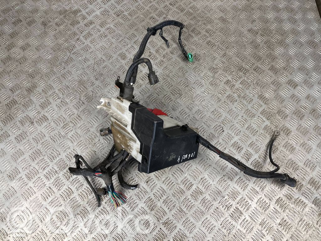 Subaru Impreza II Fuse module 