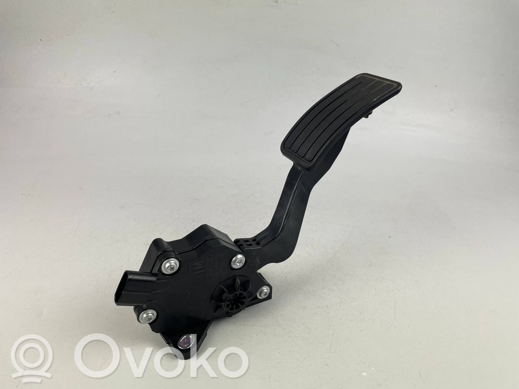 Subaru Outback (BS) Gaspedal 