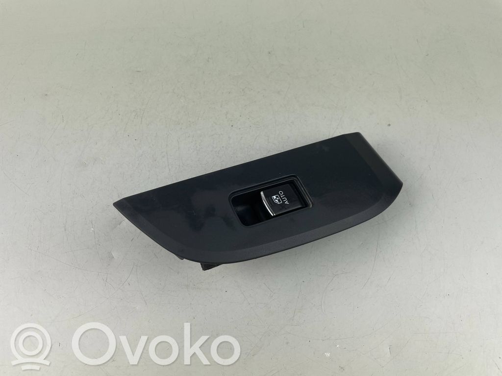 Subaru Outback (BS) Electric window control switch 