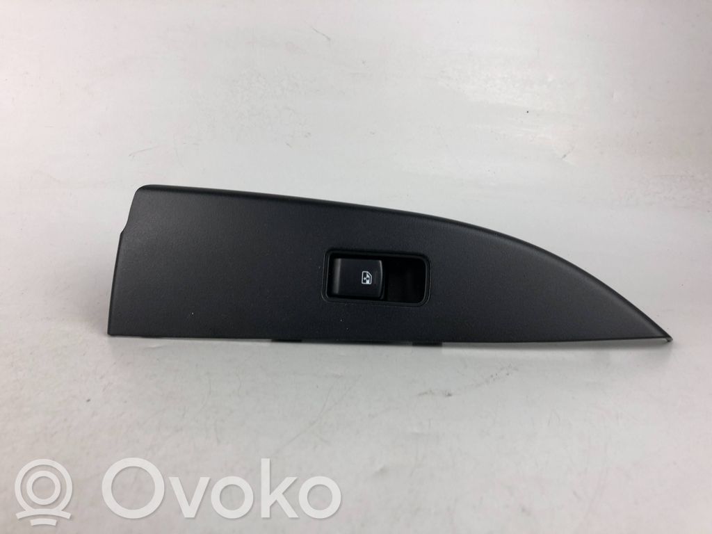 Subaru Outback Electric window control switch 