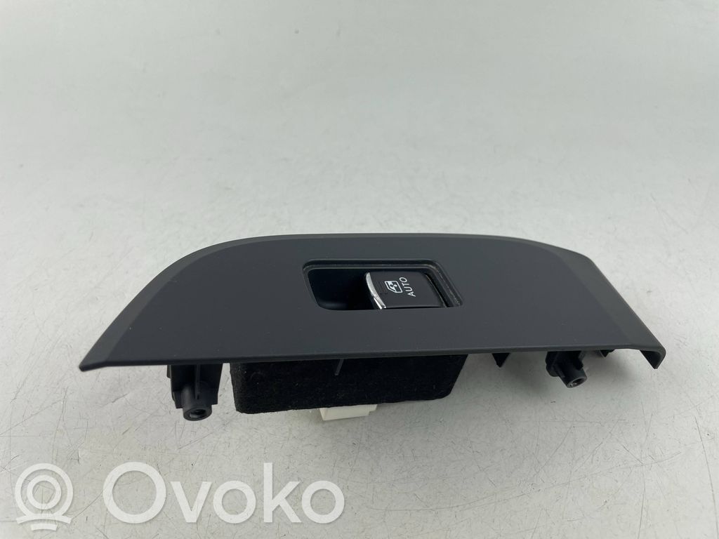 Subaru Outback (BS) Electric window control switch 