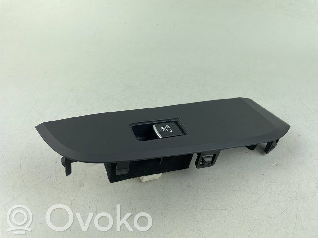 Subaru Outback (BS) Electric window control switch 
