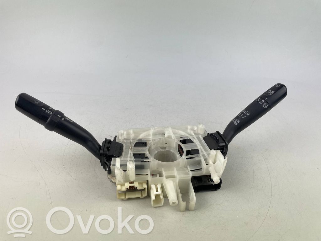 Subaru Forester SG Wiper turn signal indicator stalk/switch 