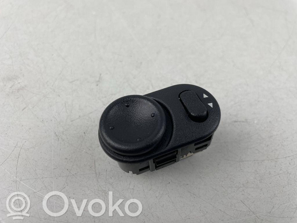 Subaru Justy Wing mirror switch 