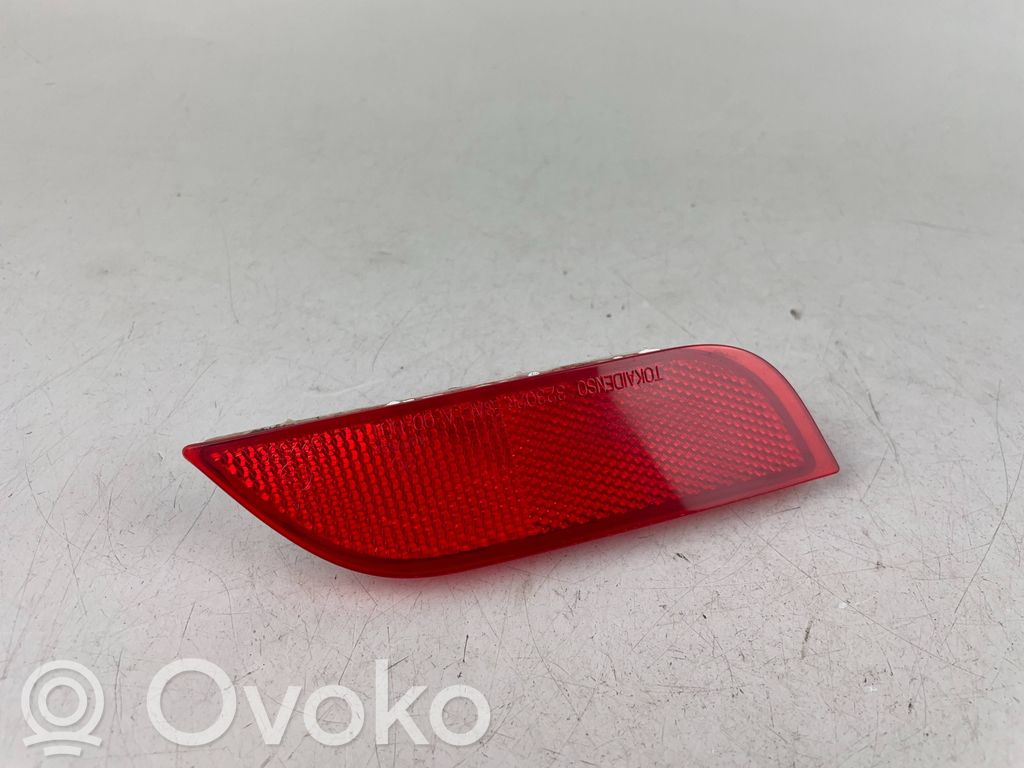 Subaru Legacy Reflector de faros/luces traseros 
