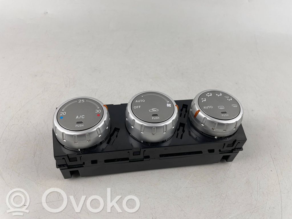 Subaru Forester SG Climate control unit 