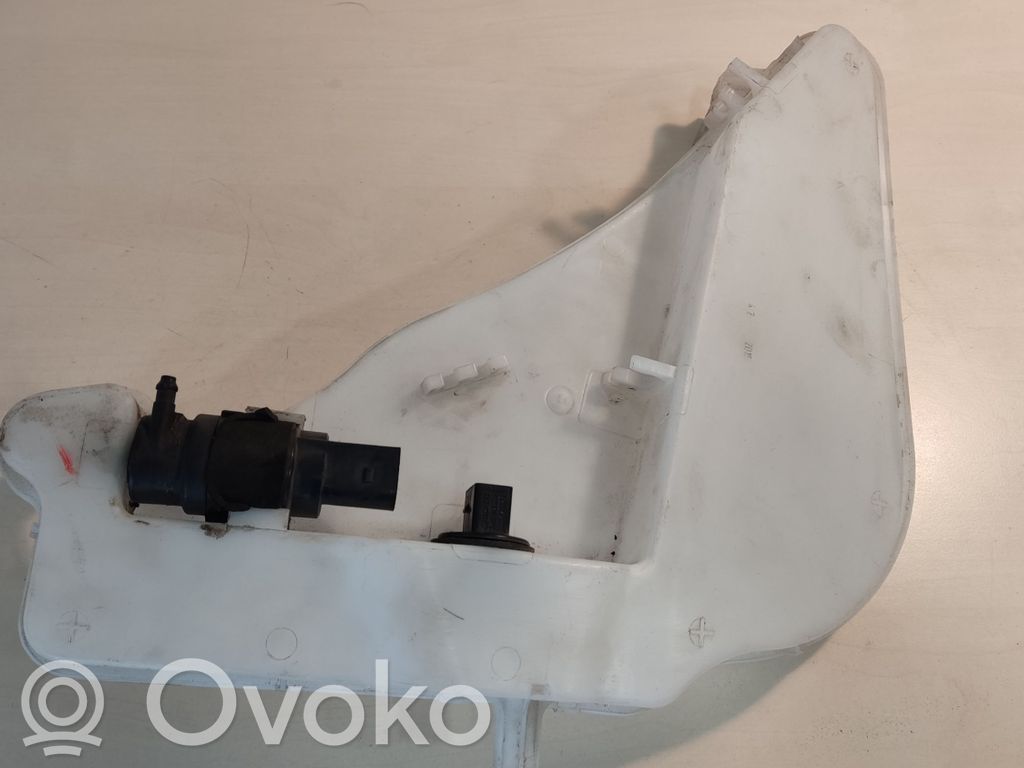 Audi A7 S7 4G Zbiornik płynu do spryskiwaczy szyby przedniej / czołowej 