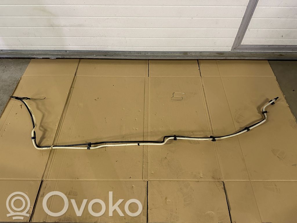Porsche Cayenne (92A) Polttoaineputken letku 