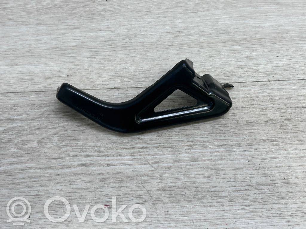 Porsche Cayenne (92A) Alte piese compartiment motor 