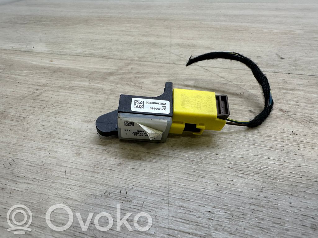 Porsche Panamera (970) Airbagsensor Crashsensor Drucksensor 