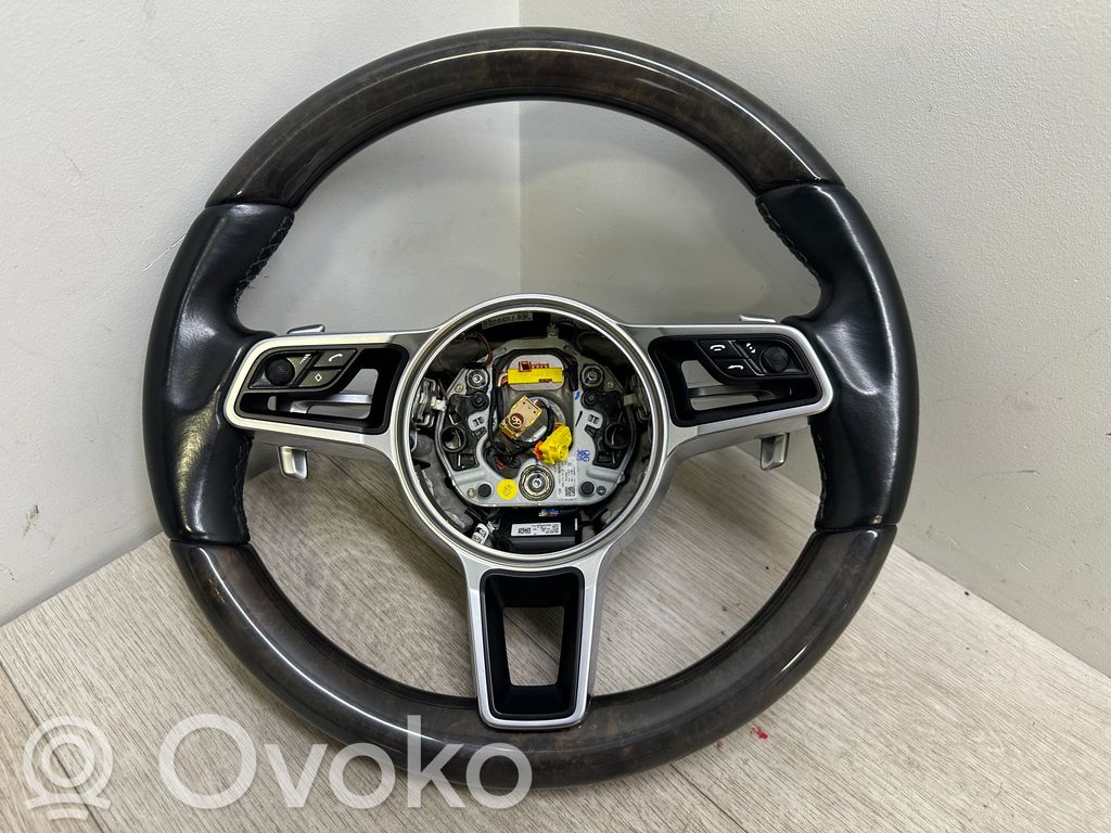 Porsche Macan (95B) Volante 