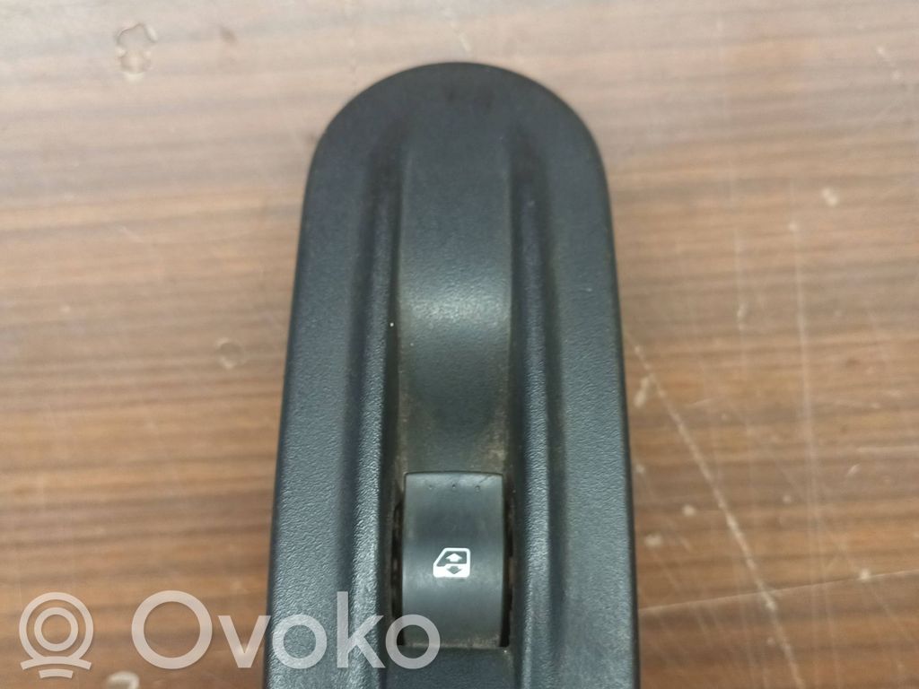 Renault Mascott Electric window control switch 