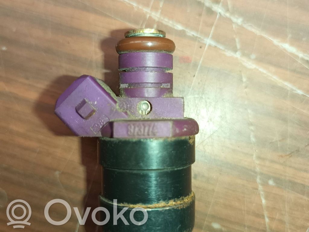 Inyector de combustible   873774