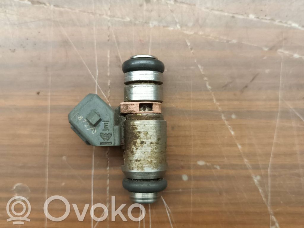 Renault Kangoo I Inyector de combustible 