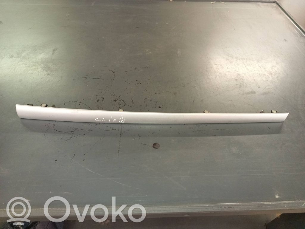 Renault Clio III Panelės apdaila 