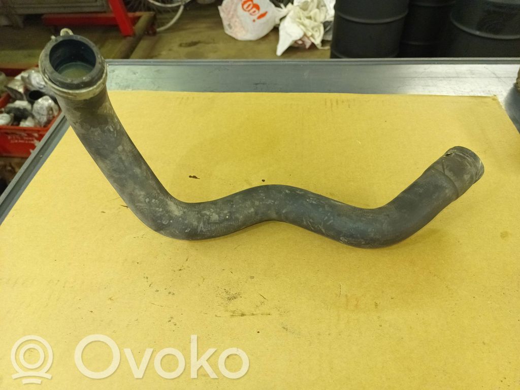 Engine coolant pipe/hose