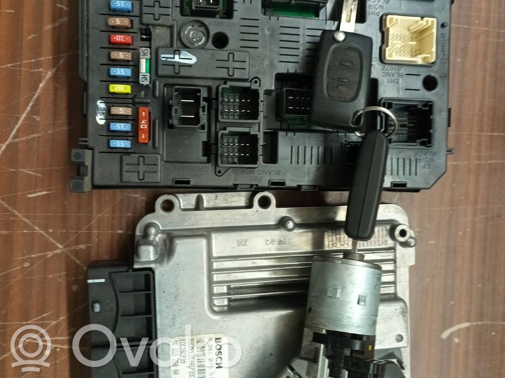Citroen C5 Dzinēja vadības bloks 
