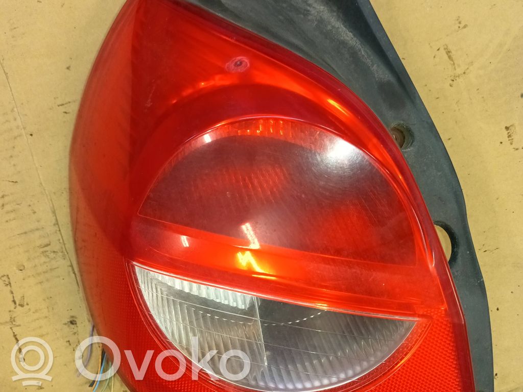 Renault Laguna III Aizmugurējais lukturis virsbūvē 