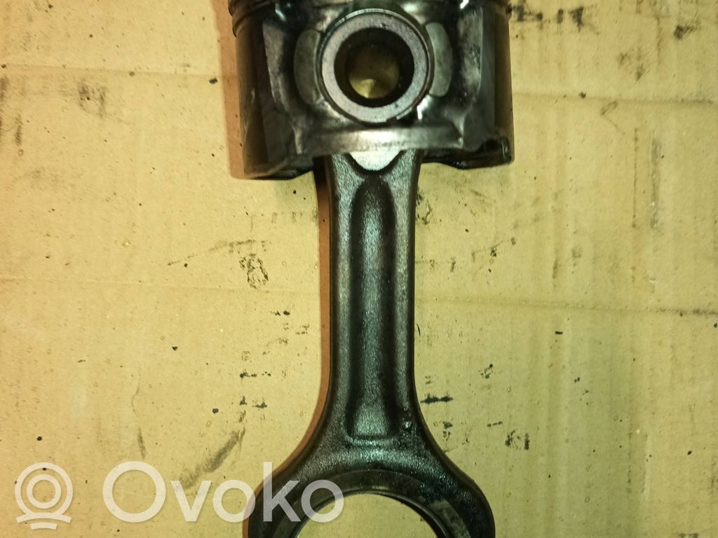 Peugeot Expert Piston with connecting rod 