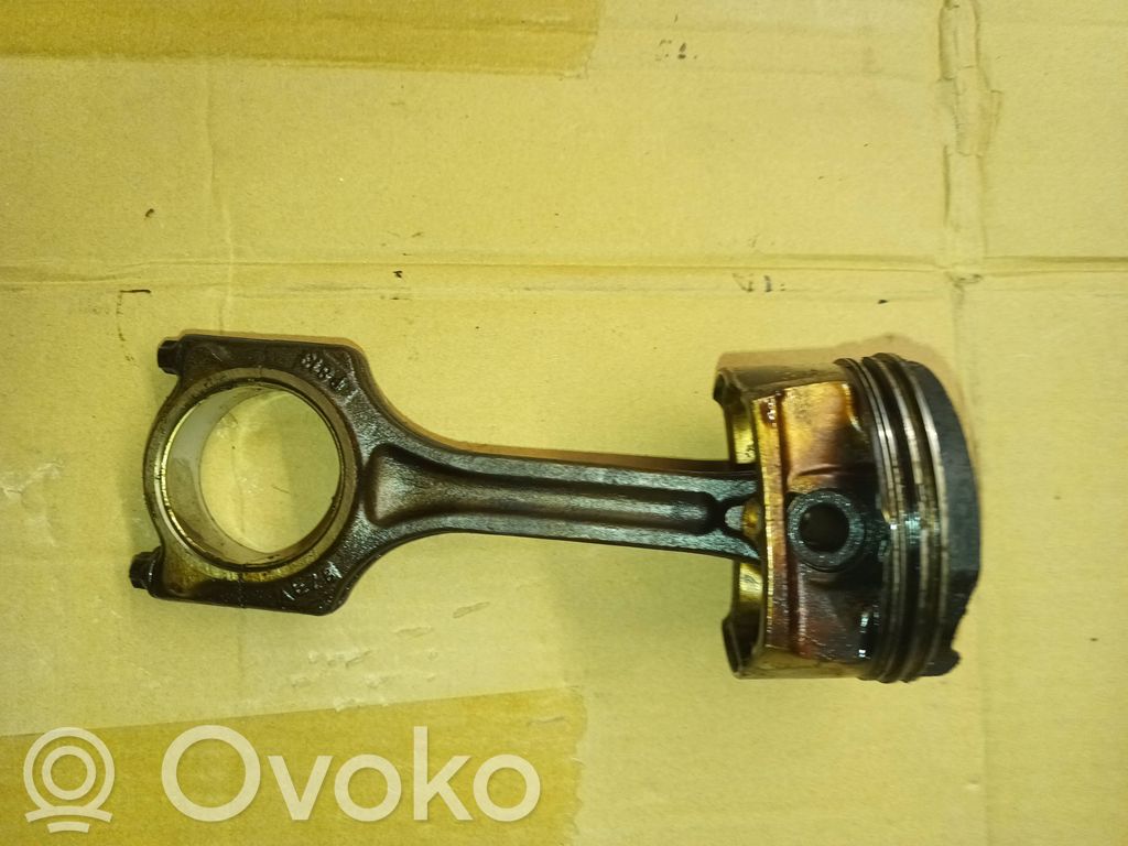 Peugeot Partner Pistón con biela 