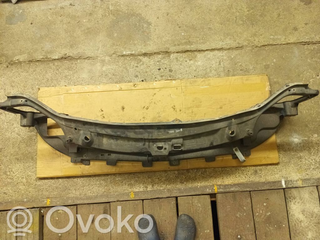 Renault Trafic II (X83) Radiatoru panelis 