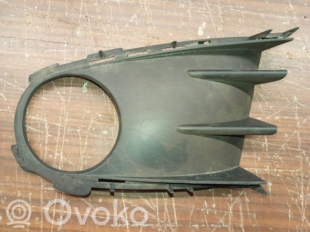 Renault Modus Etusumuvalon ritilä 