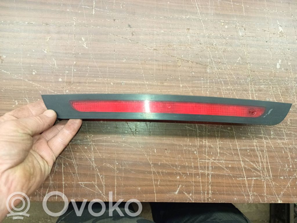 Citroen C3 Third/center stoplight 
