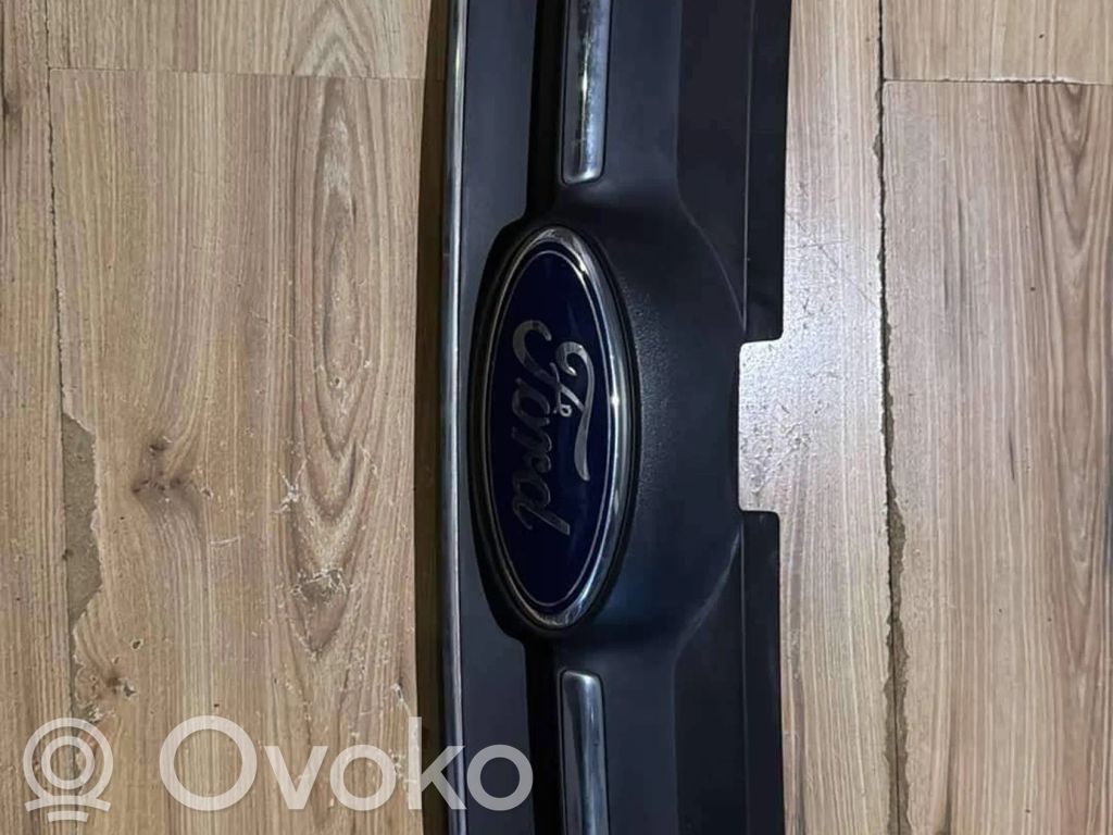 Ford C-MAX II Front bumper upper radiator grill 