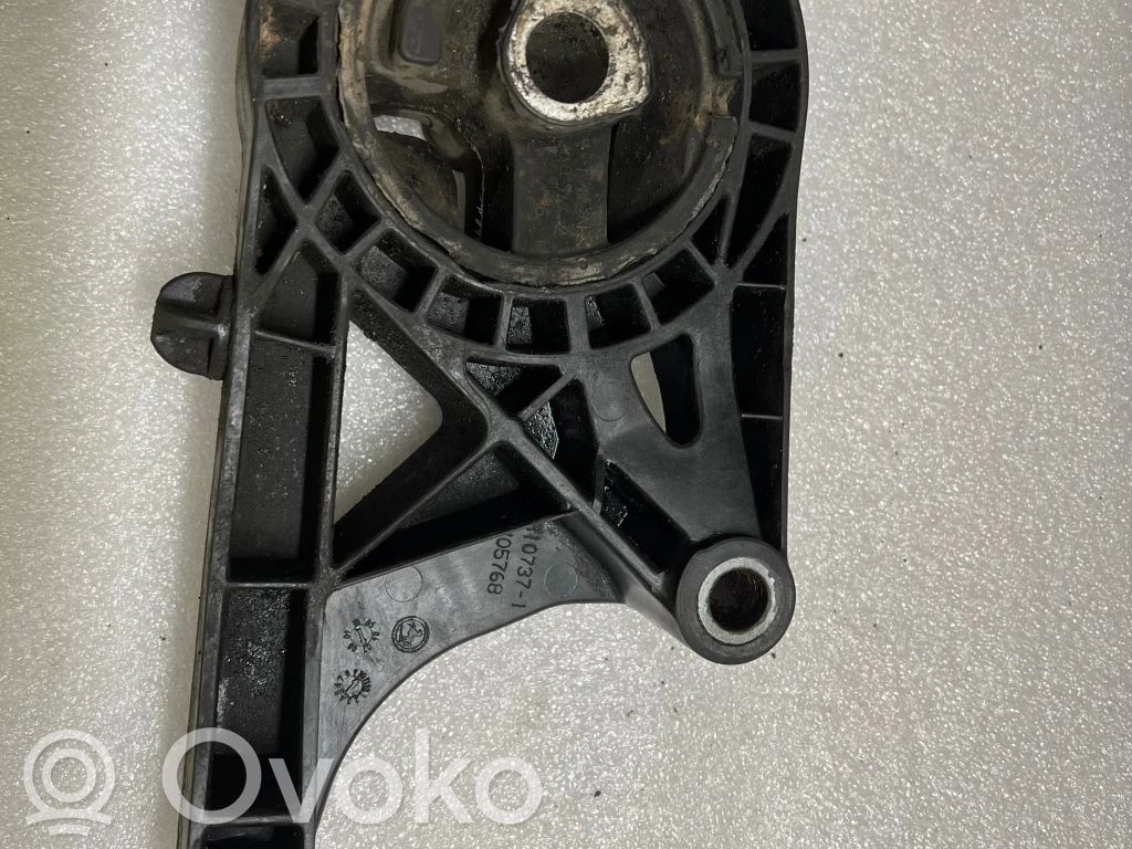 Engine mount bracket   13220095,PA66GF50