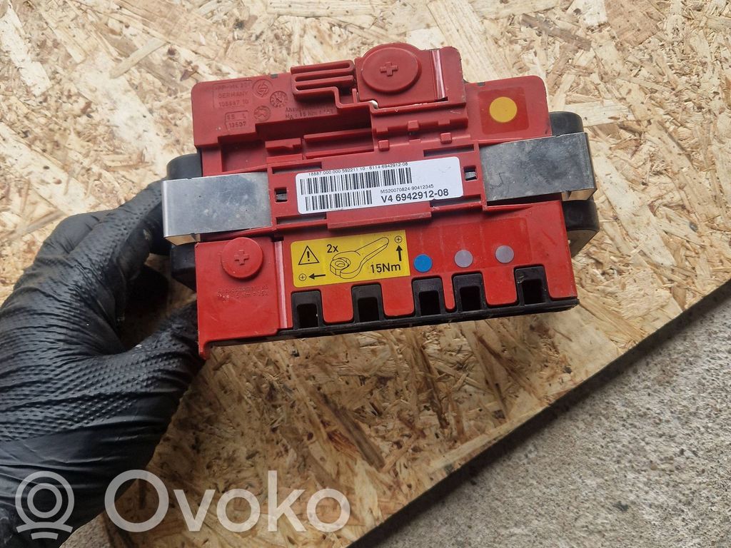 Module de fusibles   10688710