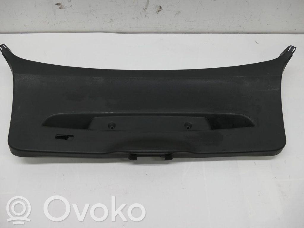 Tailgate/boot lid cover trim   7169975