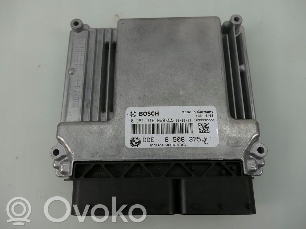 BMW 1 E81 E87 Engine control unit/module 