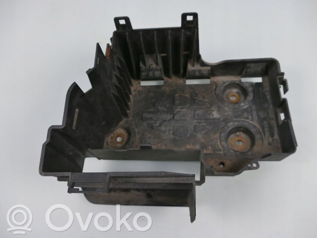 Renault Laguna II Akumulatora nostiprināšanas pamatne 