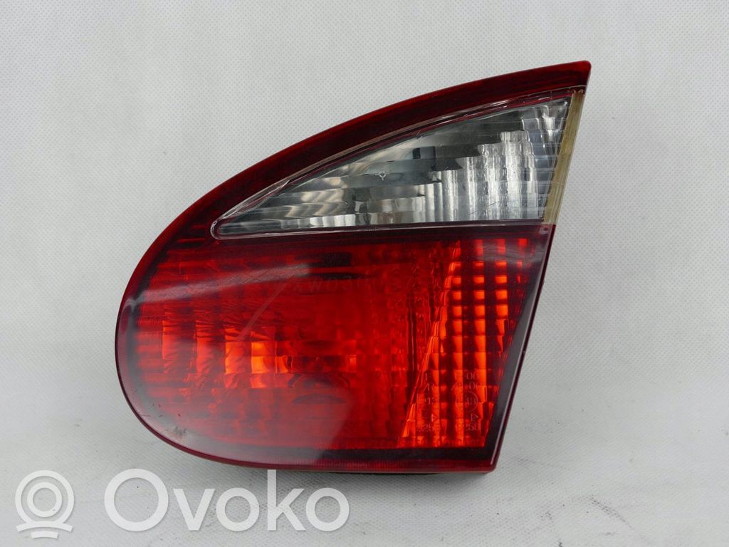 Tailgate rear/tail lights   0350001084