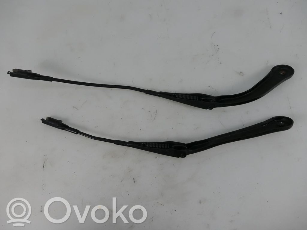 BMW 3 E90 E91 Windshield/front glass wiper blade 